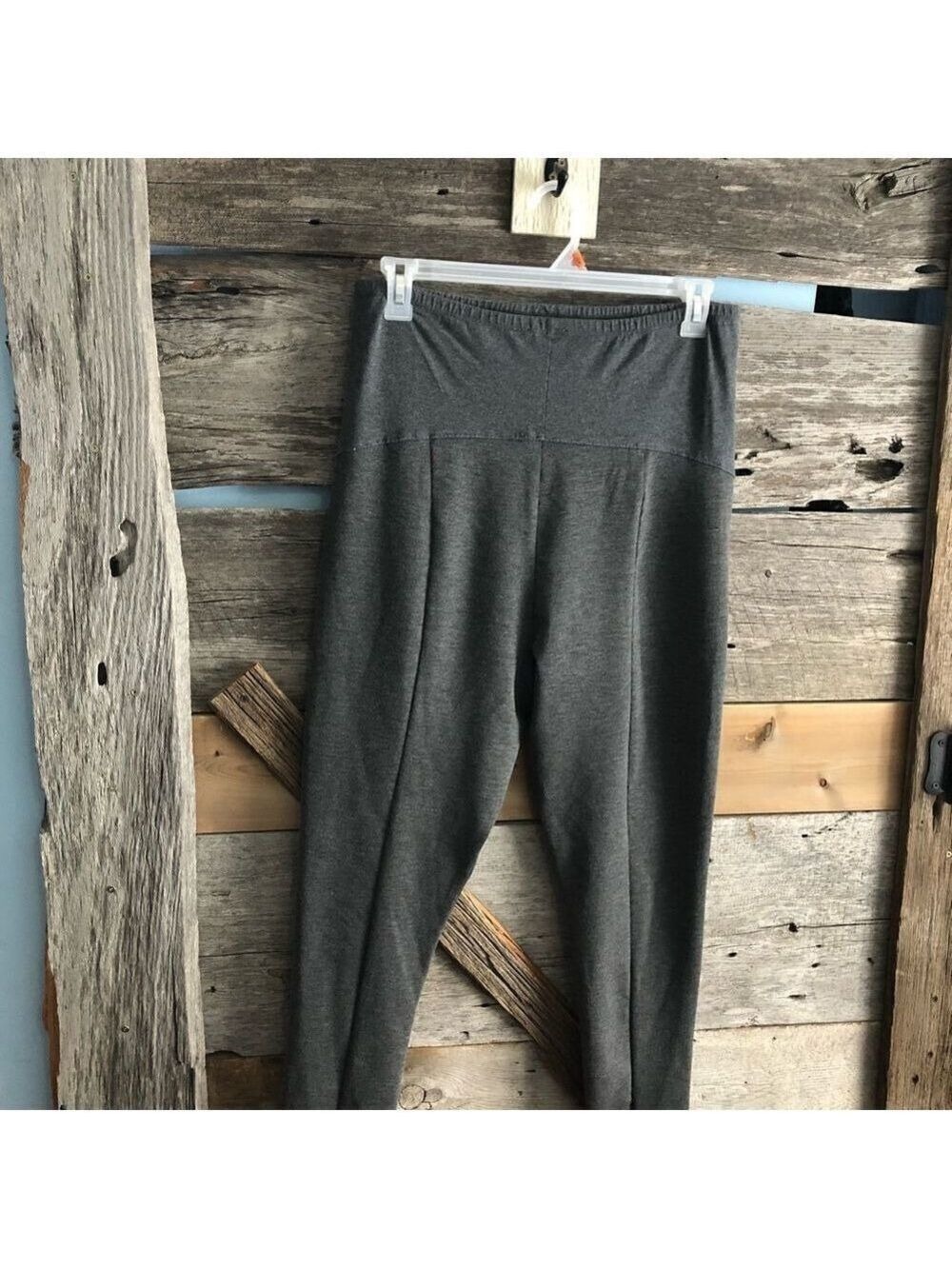 Glo wear maternity size XL grey skinny leg ankle pants